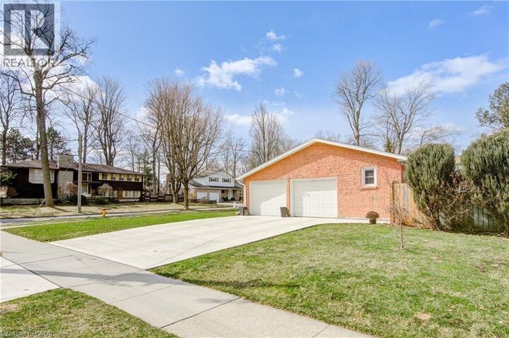 Property Photo:  186 Shuh Avenue  ON N2A 1H6 