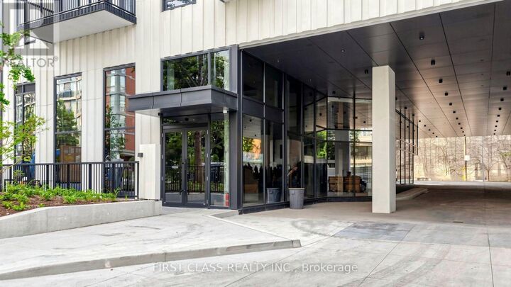 Property Photo:  91 Montclair Avenue 822  ON M5P 0B1 