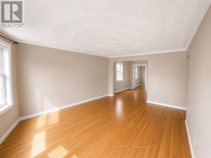 Property Photo: 183 Bowie Avenue 2 ON M6E 2R5