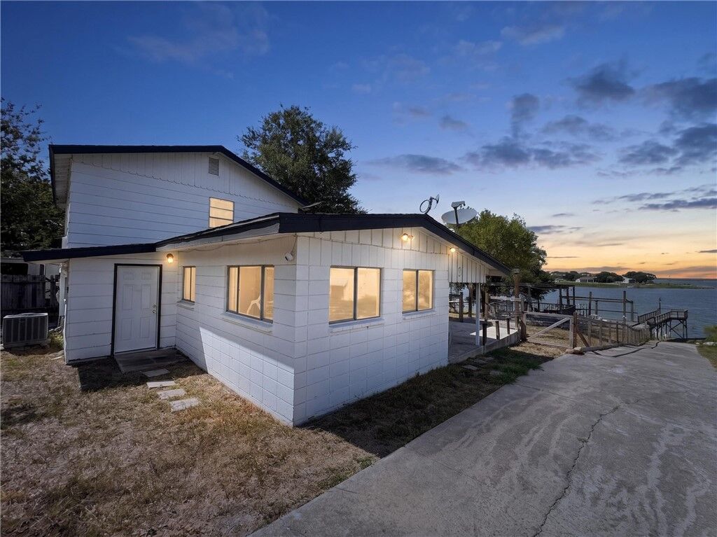 Property Photo: 196 E Lake View Trail TX 78383