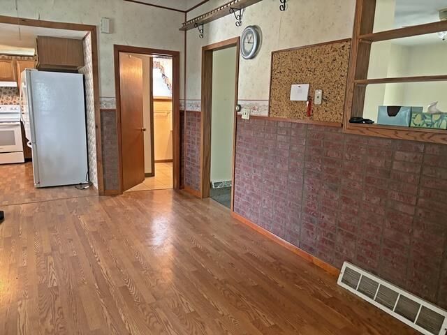 Property Photo:  105 N Hendren Avenue  WI 54449 