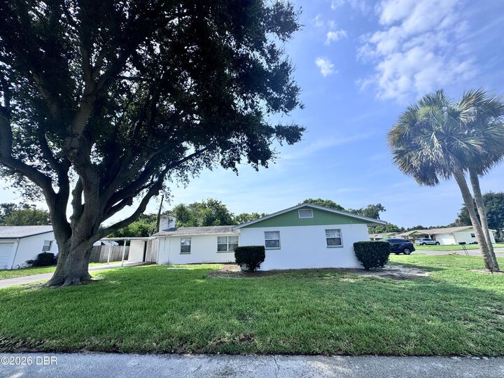 Property Photo:  2405 Kenilworth Avenue  FL 32119 