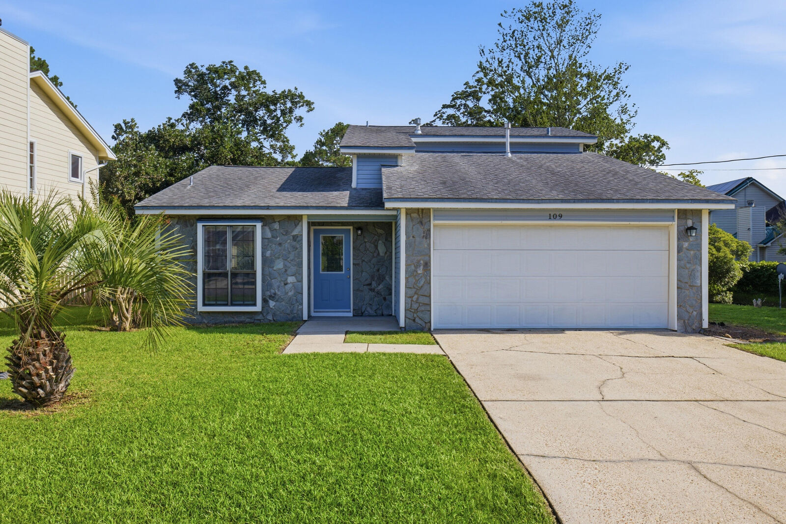 Property Photo:  109 Crystal Lake Lane  FL 32580 