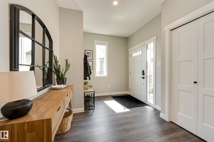 Property Photo: 25 Daly Place AB T8L 0X3