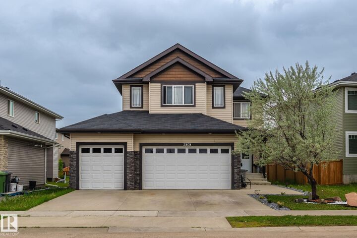 3808 Triomphe Boulevard — photo 1
