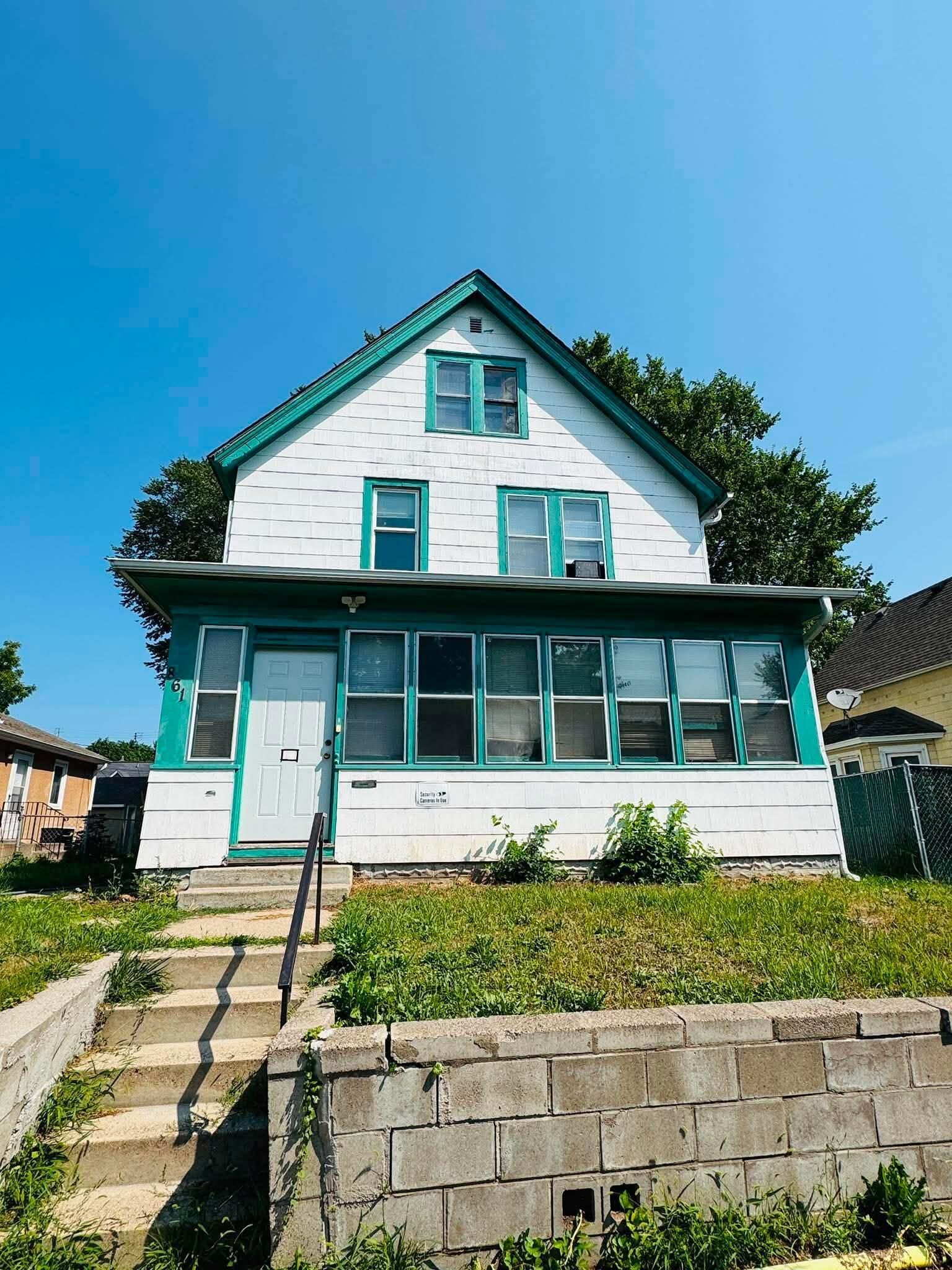 Property Photo: 861 Cook Avenue E MN 55106