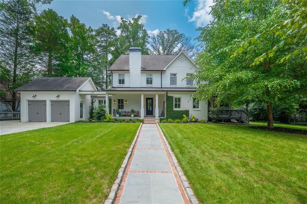 Property Photo:  3882 Wieuca Road NE  GA 30342 