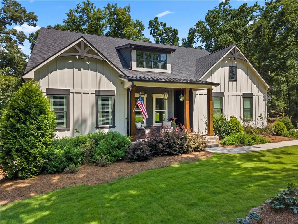 Property Photo: 6014 Warpath Road GA 30542