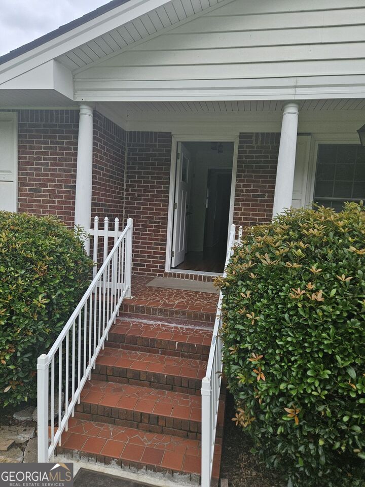 Property Photo:  1148 Marifran Drive NE 1148  GA 30094 
