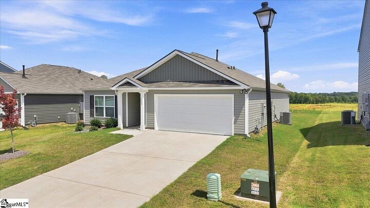 Property Photo: 123 Elgin Drive SC 29360