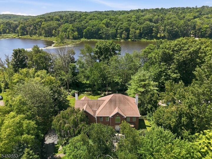 Property Photo: 20 Crestview Ln NJ 07871