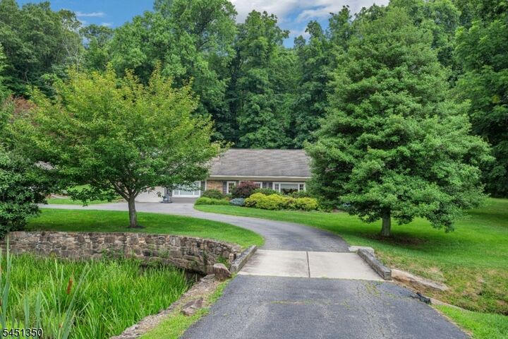 Property Photo: 112 E Valley Brook Rd NJ 07853