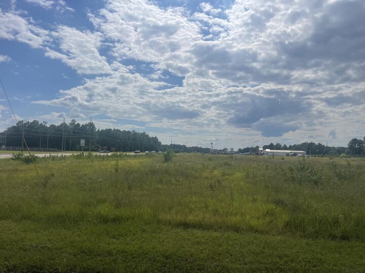 Property Photo:  7 Ac +- Evelyn Gandy Parkway  MS 39465 