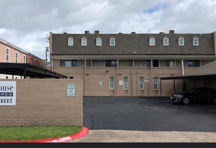 Property Photo:  215 Post Office Street 701  TX 77550 