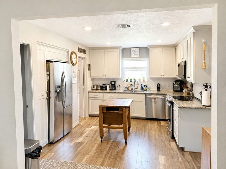 Property Photo: 150 County Road 2359 TX 77575