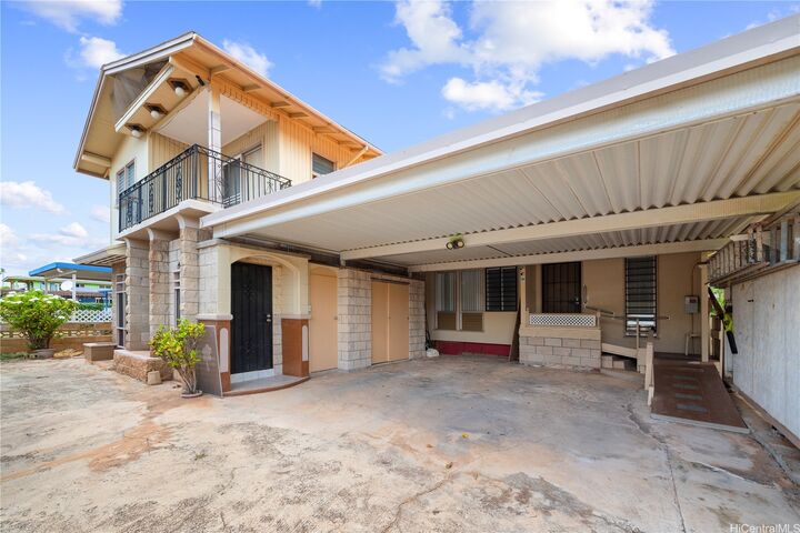 Property Photo:  87-531 Manuu Street  HI 96792 