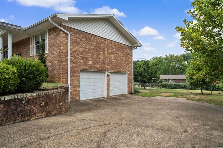Property Photo: 113 San Mateo Drive AR 71913