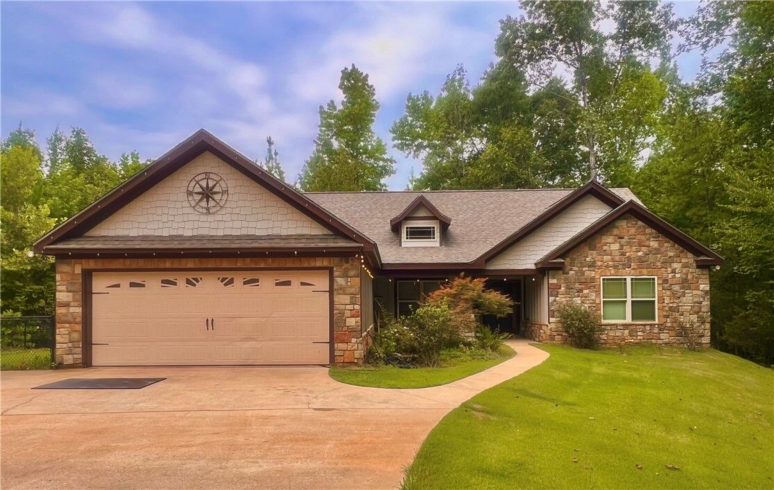 Property Photo:  81 Lee Road 2189  AL 36866 