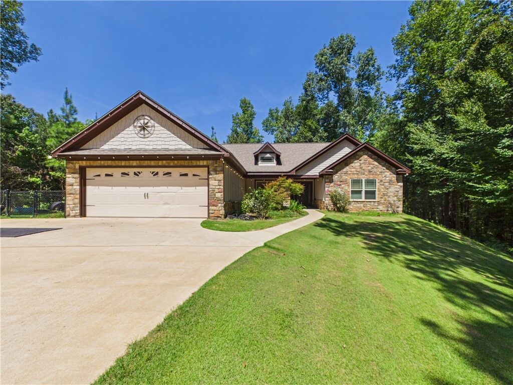 Property Photo:  81 Lee Road 2189  AL 36866 