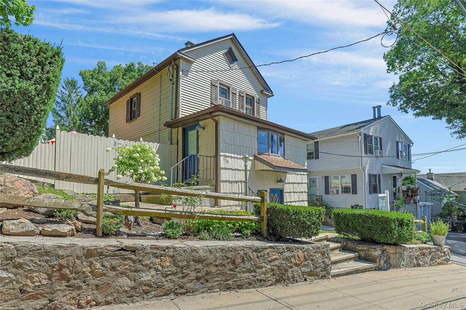 Property Photo:  215 Chestnut Street  NY 10573 