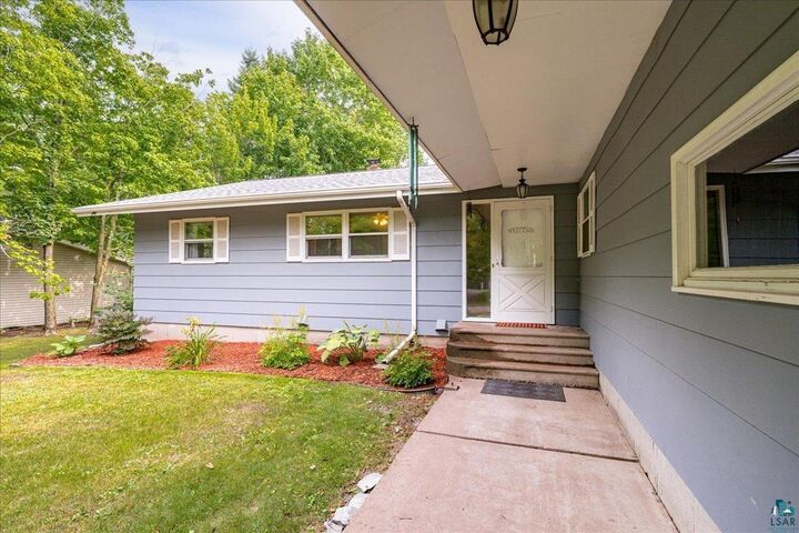 Property Photo: 908 Jasper St MN 55720