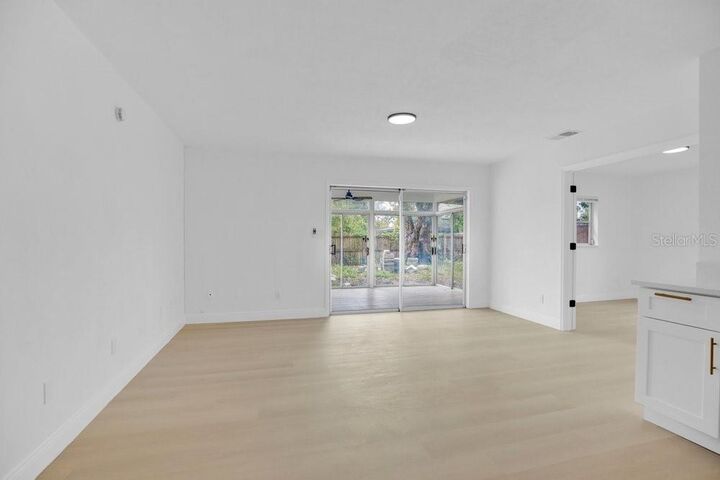 Property Photo:  1241 Manchester Road  FL 32751 