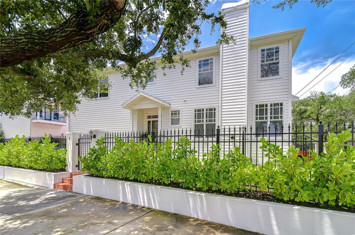 Property Photo:  113 Bosphorous Avenue 5  FL 33606 