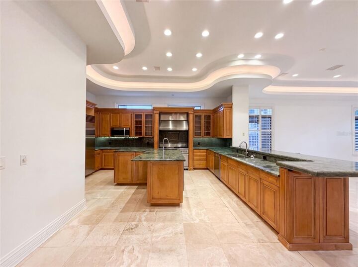 Property Photo:  4407 W Dale Avenue  FL 33609 