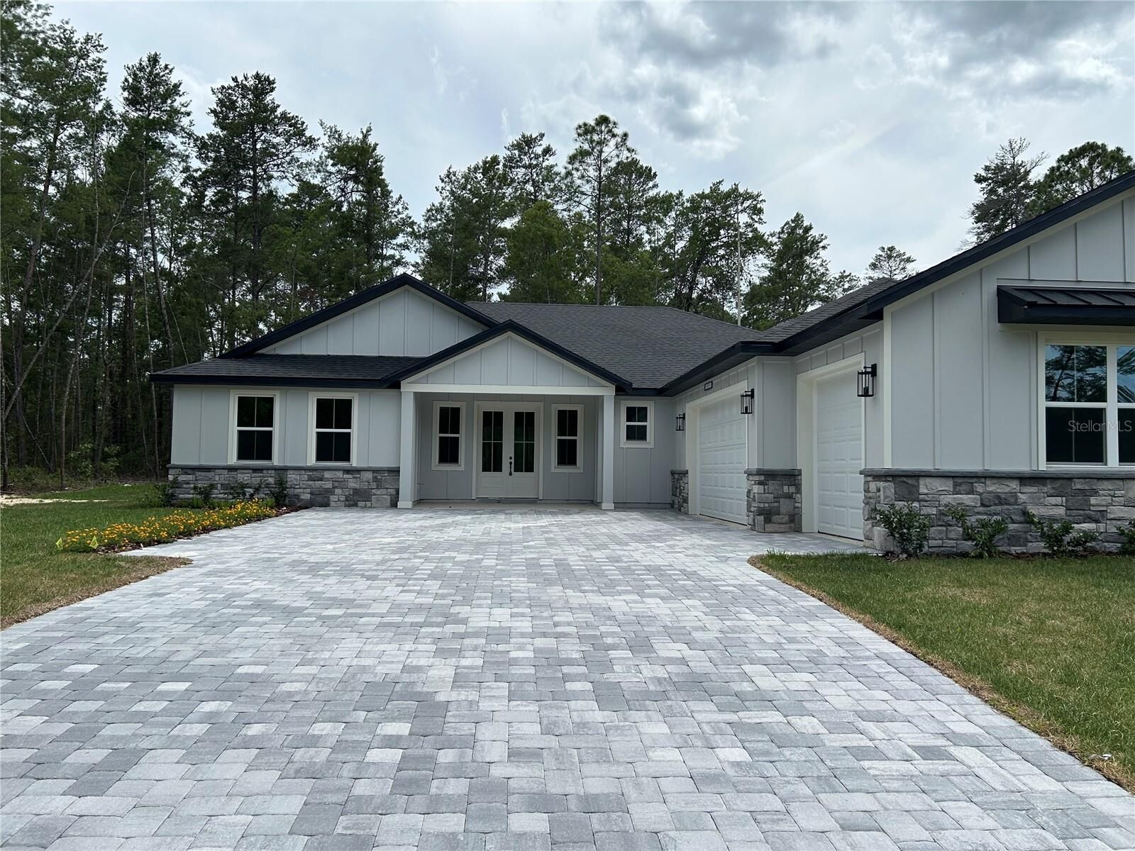 Property Photo:  13248 Quigley Avenue  FL 34614 