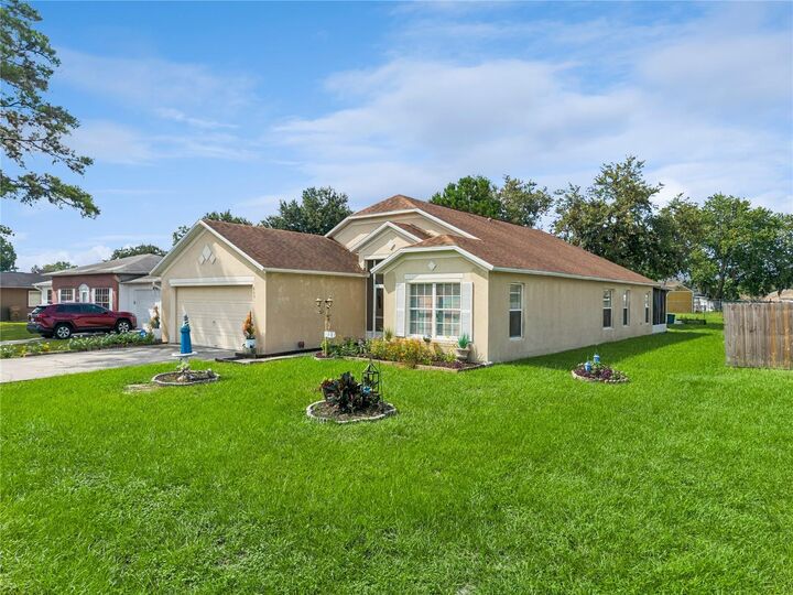 Property Photo:  663 Mesilla Drive  FL 34758 