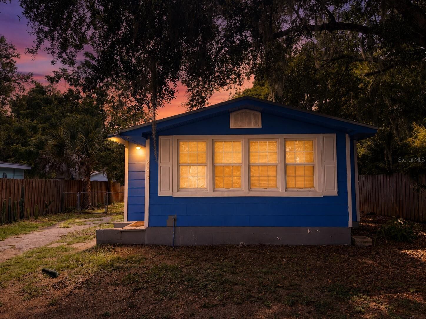 Property Photo:  233 S Rhodes Street  FL 32757 