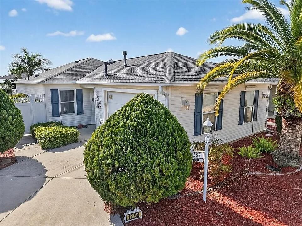 Property Photo:  1258 Estill Avenue  FL 32162 