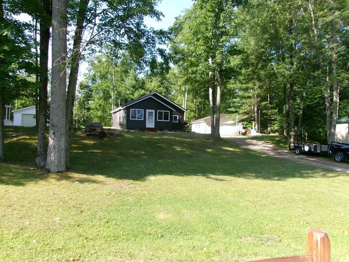 Property Photo:  1808 Arbor Drive  MI 48632 