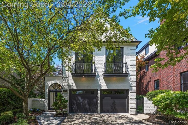 Property Photo:  596 Henrietta Street  MI 48009 1453 