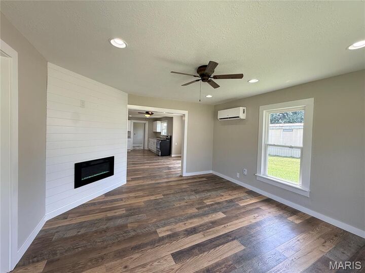 Property Photo:  482 E Richardson Avenue  MO 63960 