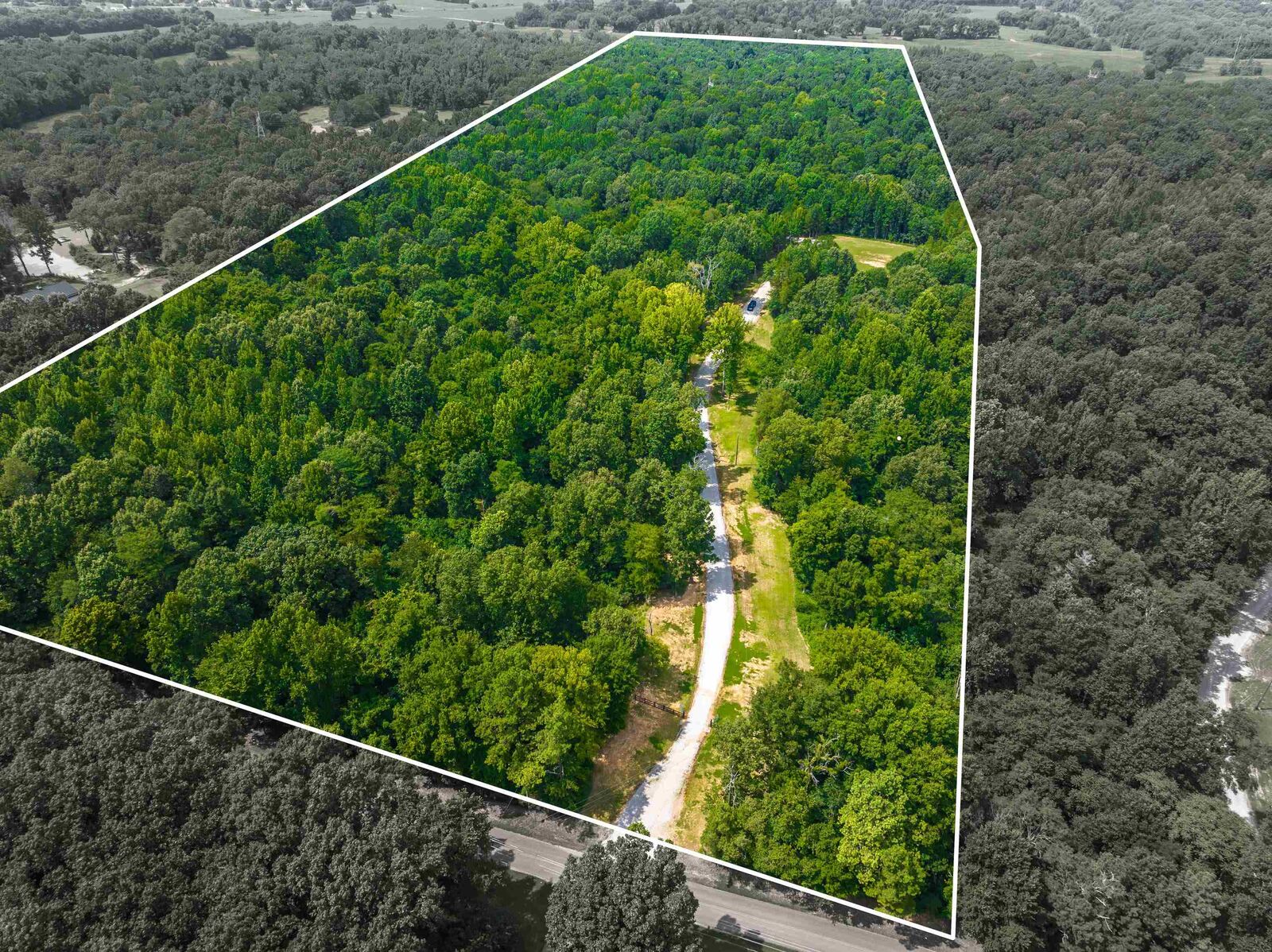 Property Photo:  2720 Donelson Dr  TN 38028 