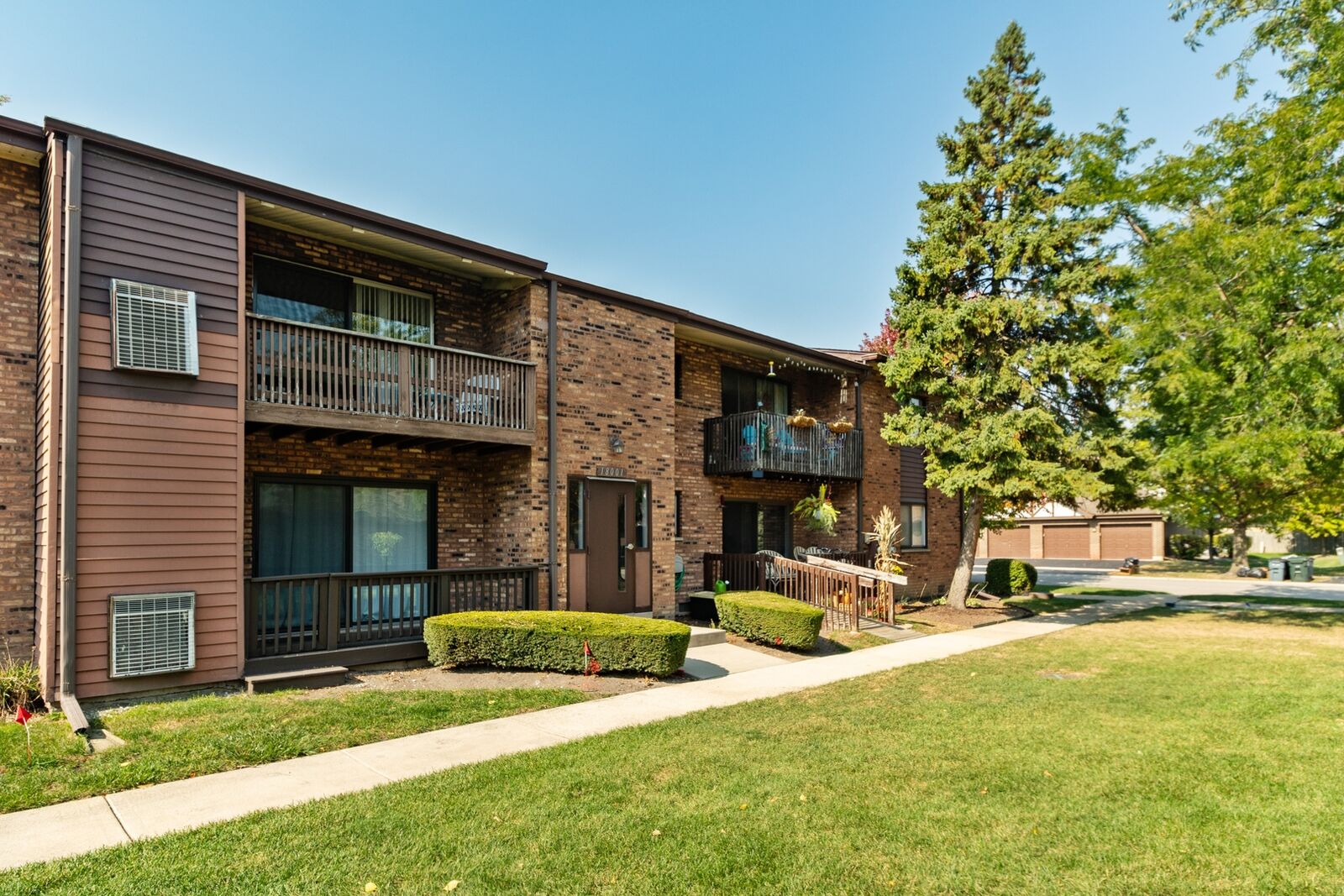 Property Photo:  18001 Oak Park Avenue D  IL 60477 