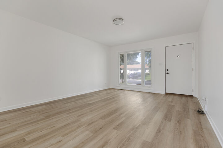 Property Photo:  1031 Maple Lane  IL 60007 