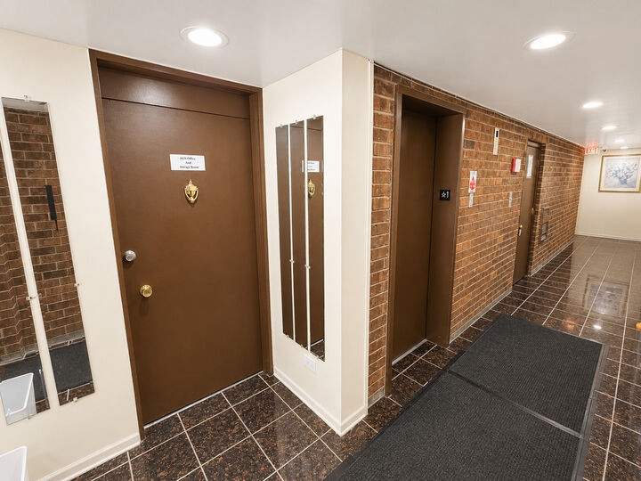 Property Photo: 336 Lathrop Avenue 605 IL 60130