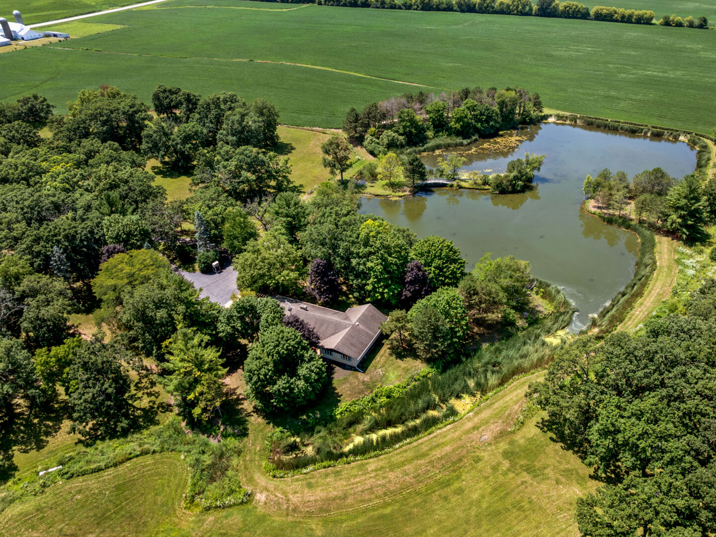 Property Photo: 707 S Olbrich Road IL 60033
