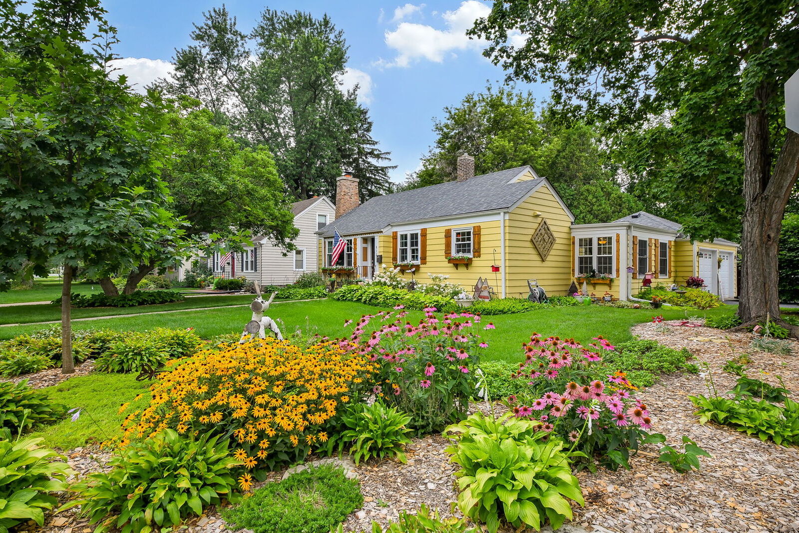 Property Photo:  812 Richards Street  IL 60134 