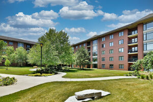 Property Photo:  865 E 22nd Street 124  IL 60148 