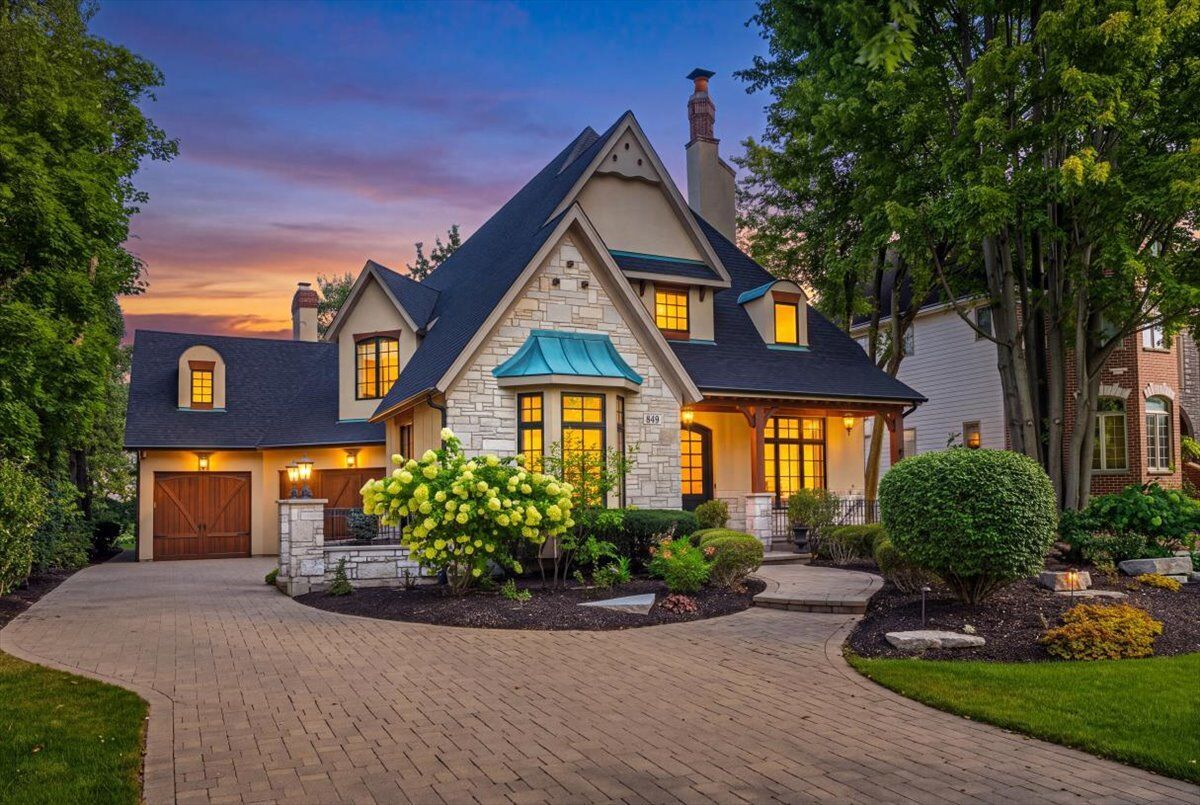 Property Photo:  849 E Hillside Road  IL 60540 