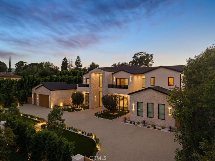 Property Photo:  5343 Amestoy Avenue  CA 91316 
