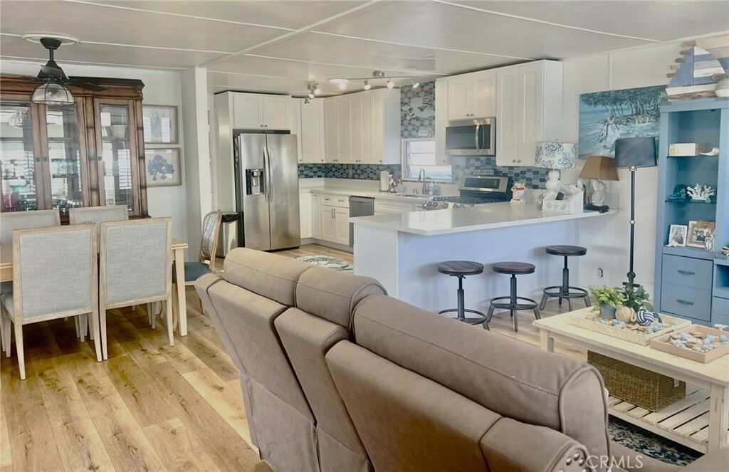 Property Photo:  246 S Bayside Way  CA 82660 