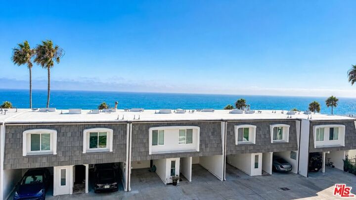 Property Photo:  11954 Oceanaire Lane  CA 90265 