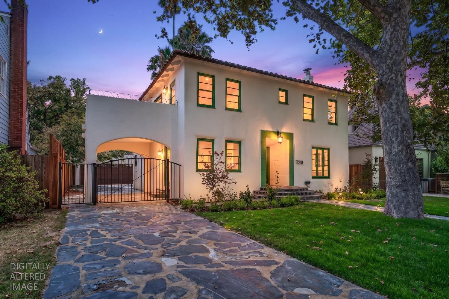 Property Photo:  2676 10th Avenue  CA 95818 