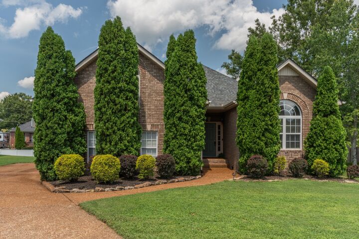 Property Photo:  206 Kiowa Ct  TN 37188 