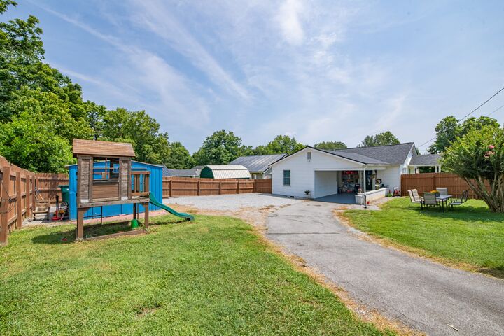 Property Photo: 504 Lincoln St TN 38478