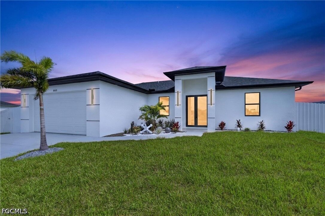 Property Photo: 1003 Kismet Parkway W FL 33993